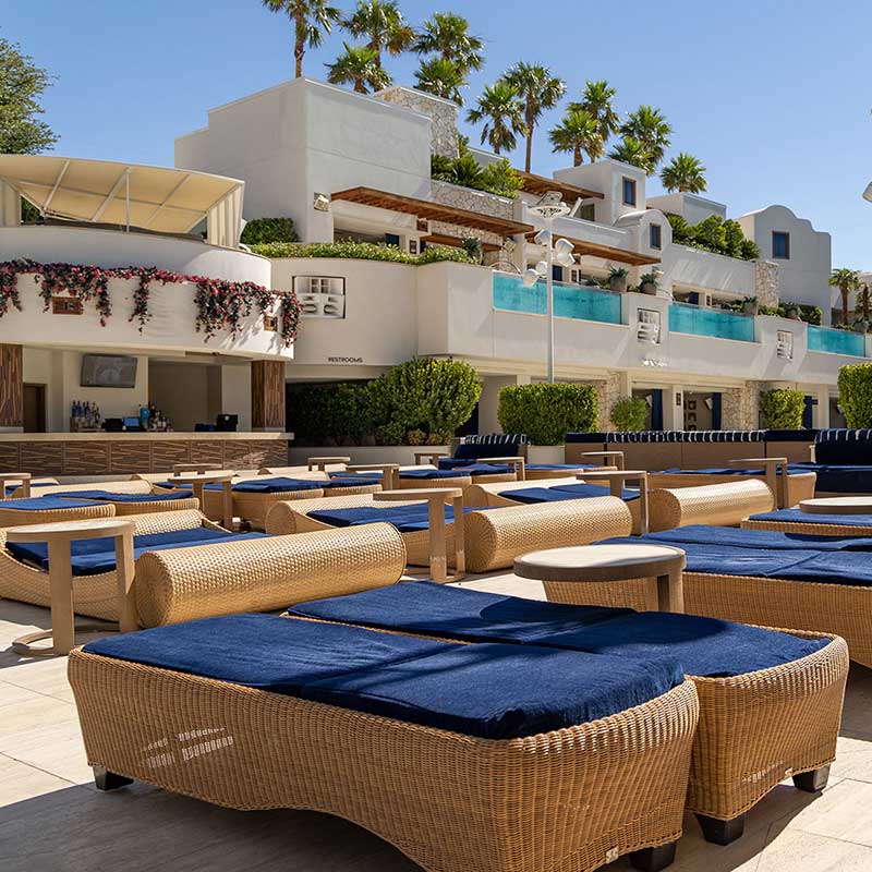 The Palms Resort pool seating